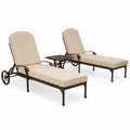 Sonnenliegen Set 2 Liegen mit Beistelltisch rechteckig verstellbar Aluminiumrahmen Polyesterauflage Beige Dunkelbraun 205 x 68 x 98 cm